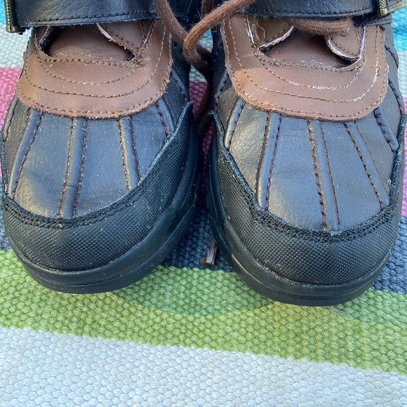 Like new boys waterproof duck boots, size 2 - Picture 4 of 8